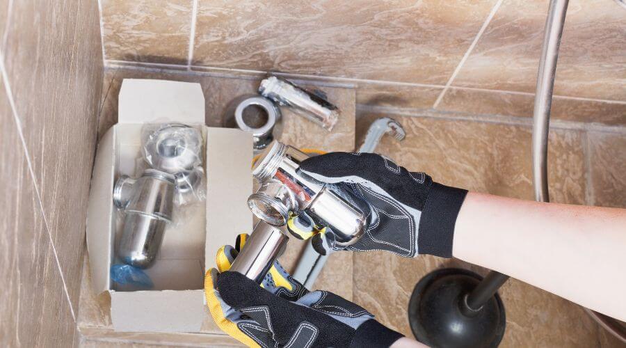 Expert Emergency Roof Repairs services in Holly Bluff, MS